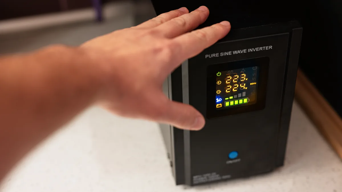 Sistema de alimentación ininterrumpida para protección eléctrica